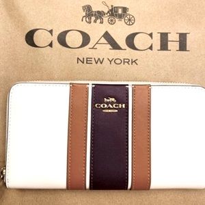 NWTs. COACH VARSITY STRIPE ACCORDION WALLET,  LMITED EDITION
